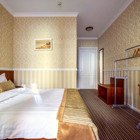 Consul Hotel Консул Odessa Buitenkant foto