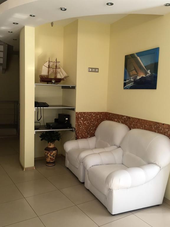 Consul Hotel Консул Odessa Buitenkant foto