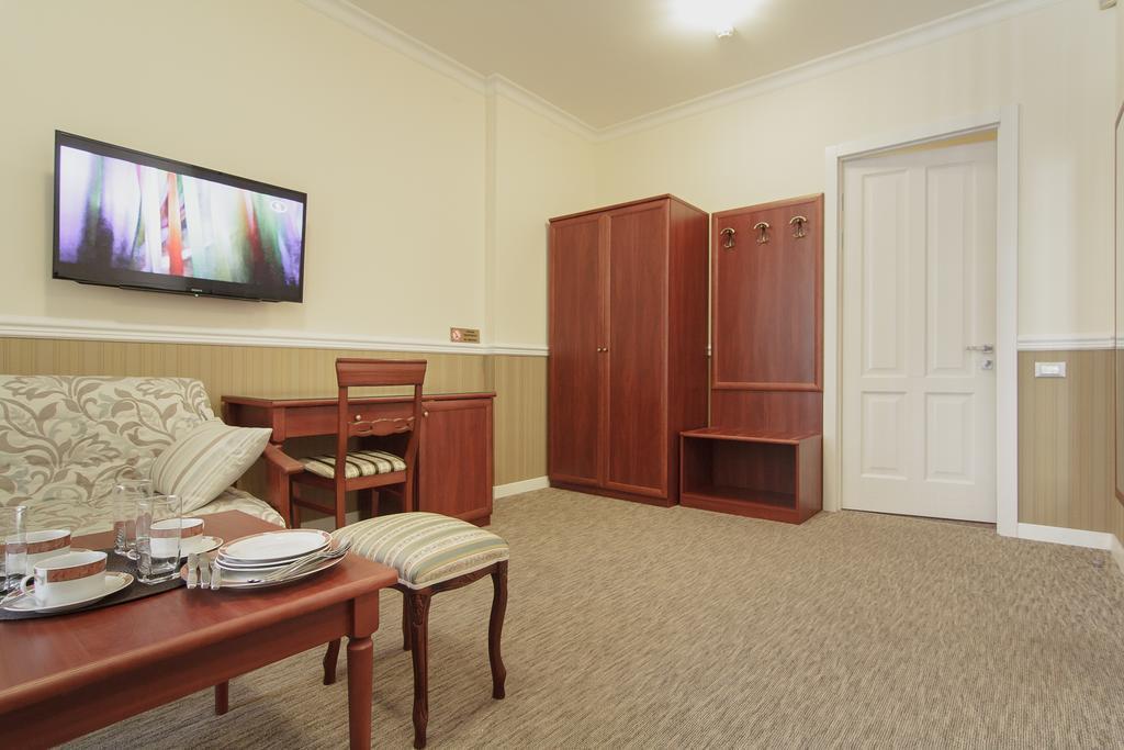 Consul Hotel Консул Odessa Buitenkant foto