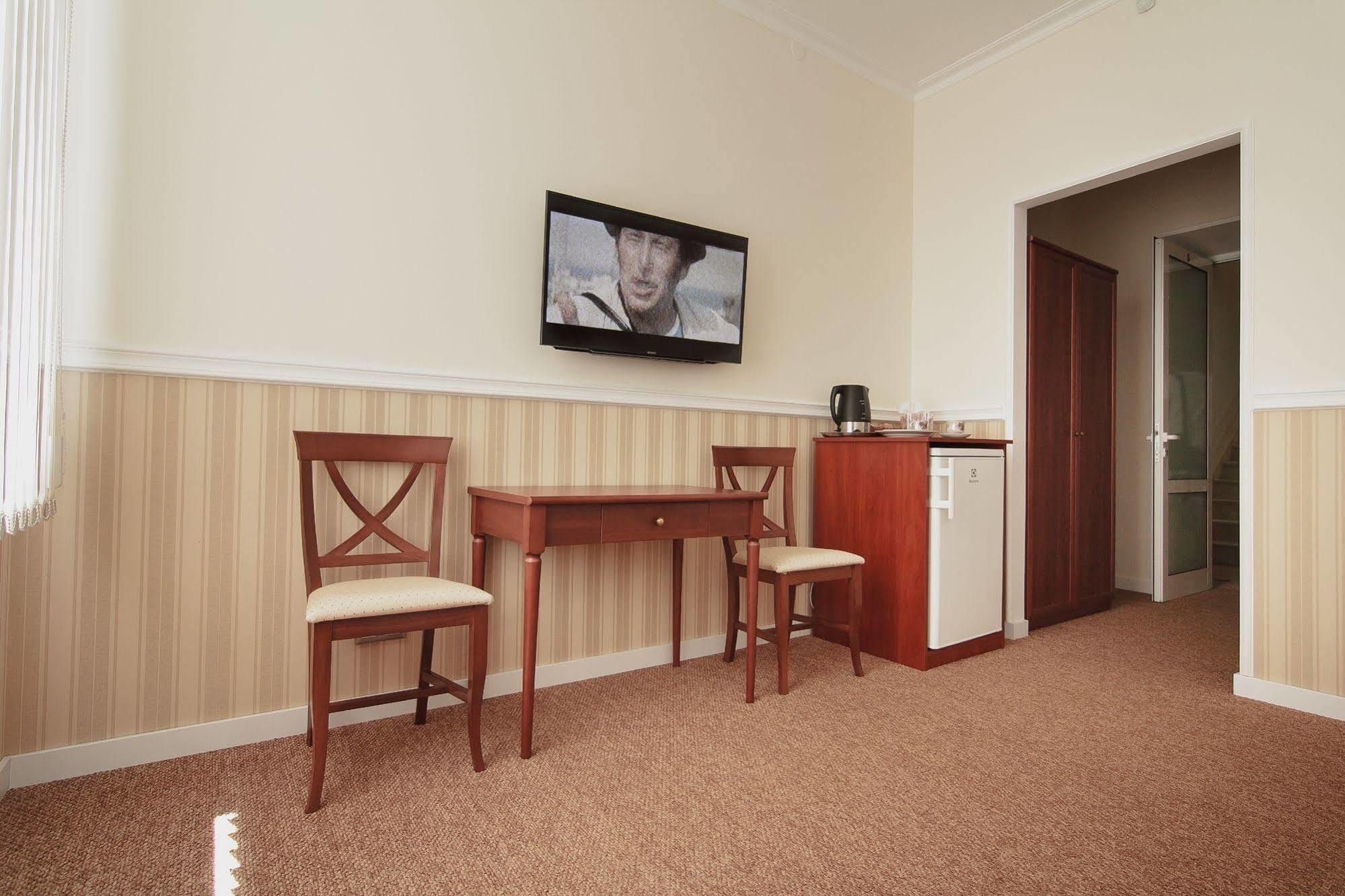 Consul Hotel Консул Odessa Buitenkant foto