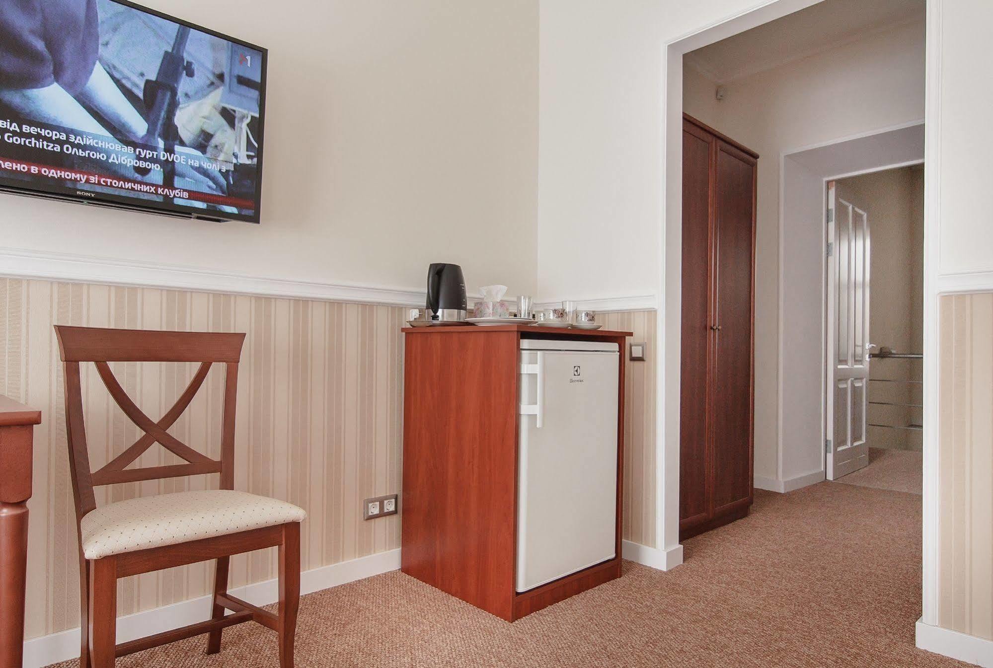 Consul Hotel Консул Odessa Buitenkant foto