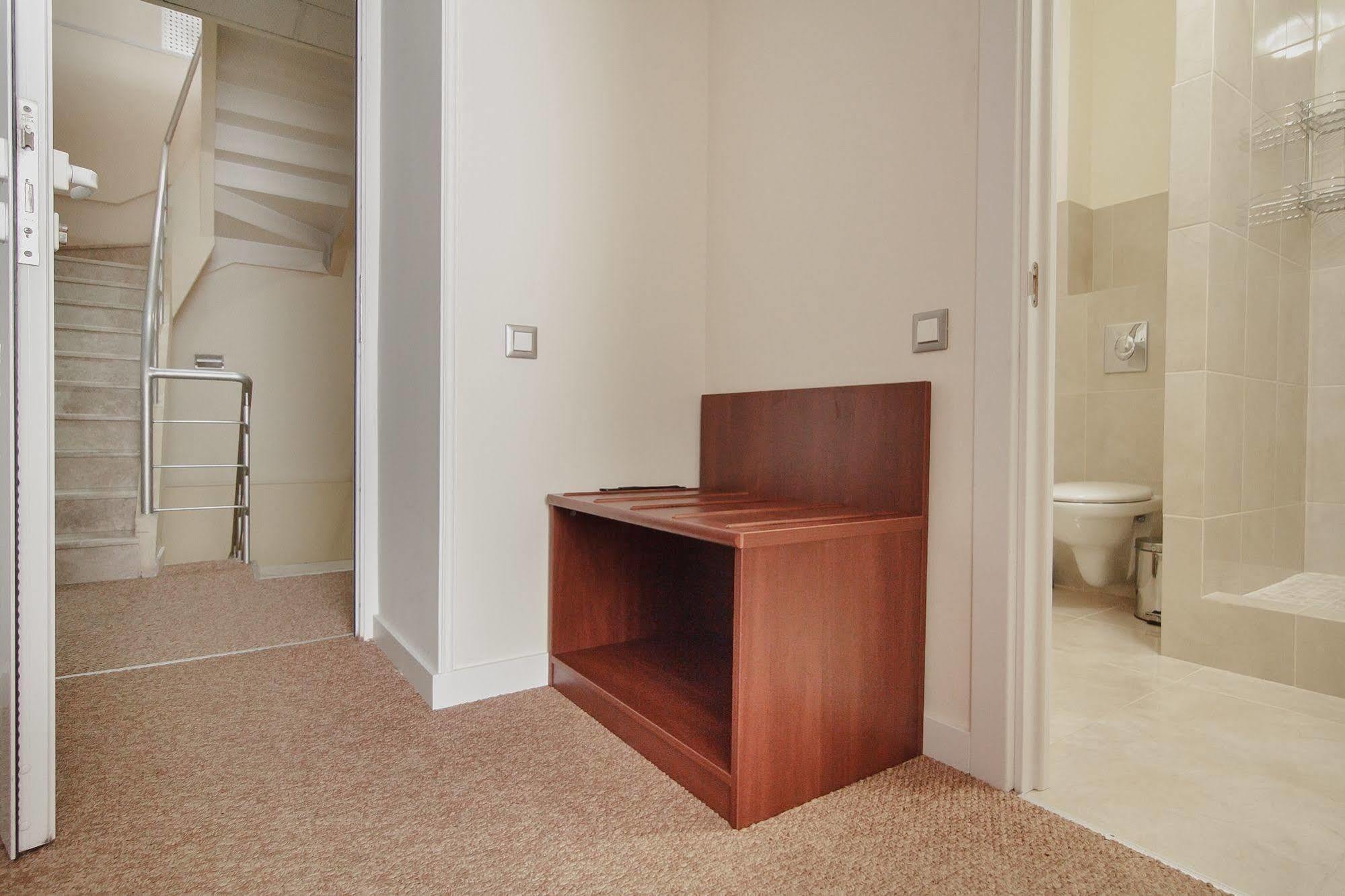 Consul Hotel Консул Odessa Buitenkant foto