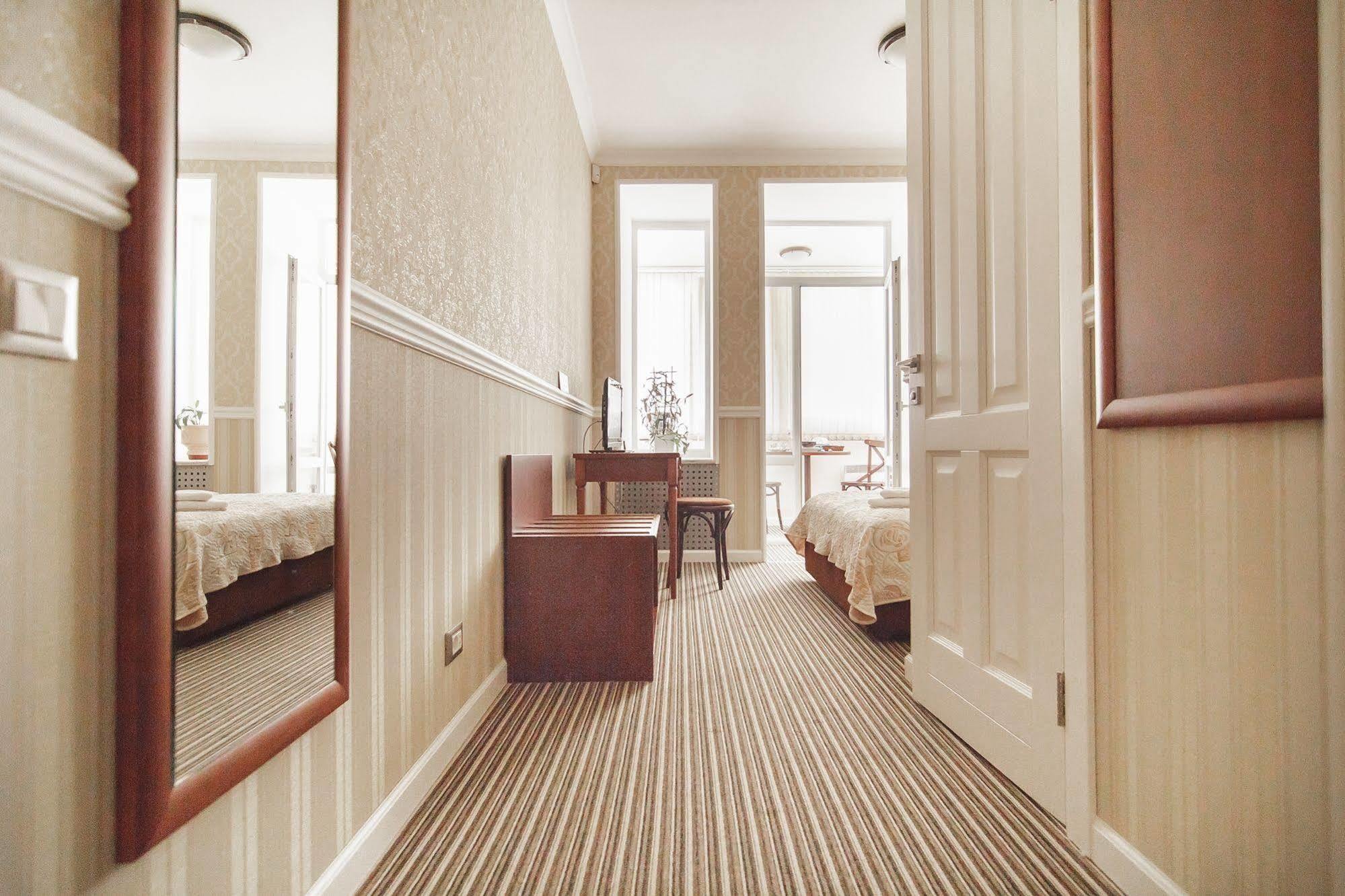 Consul Hotel Консул Odessa Buitenkant foto