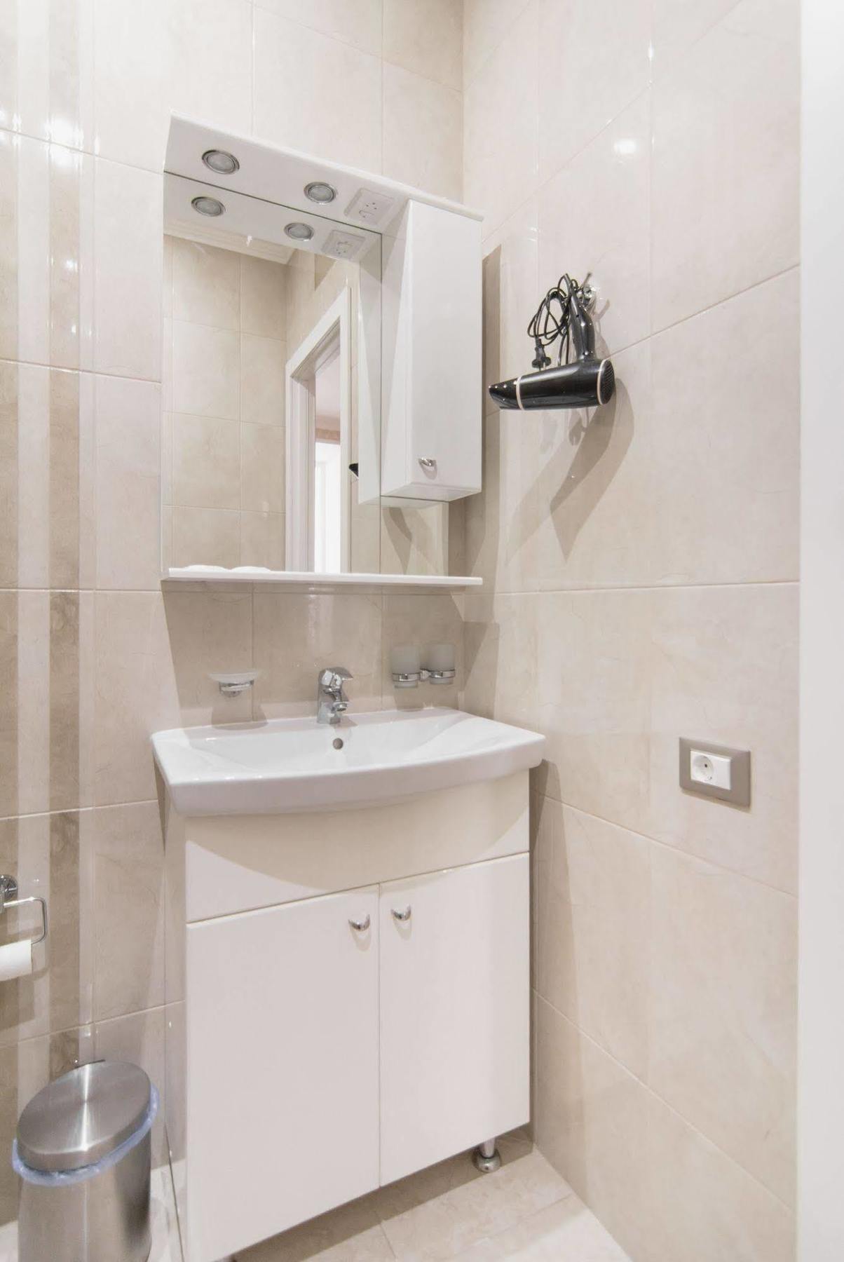 Consul Hotel Консул Odessa Buitenkant foto